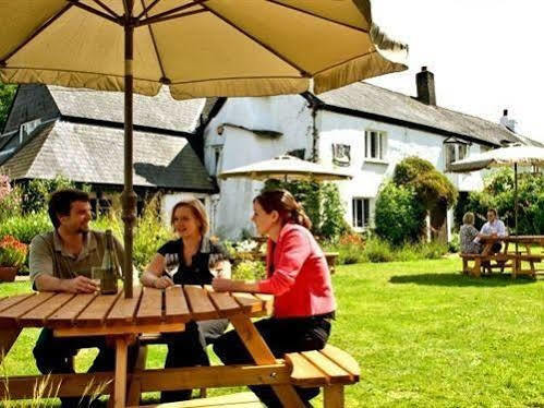 The Nobody Inn Christow Екстер'єр фото